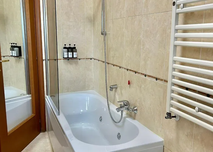 Phoenix Eur - Piscina Stagionale *